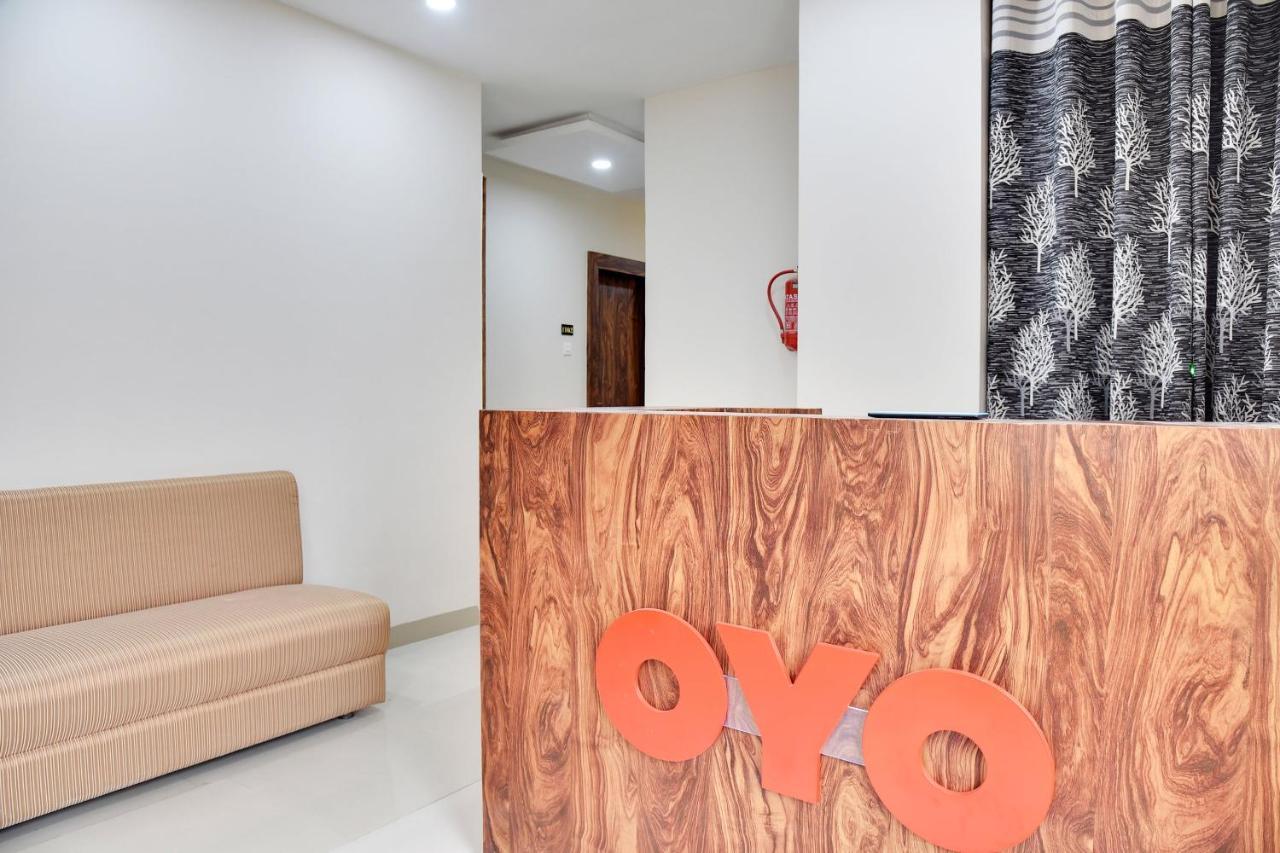 Oyo 40146 Hotel Continental Bhopal Eksteriør bilde