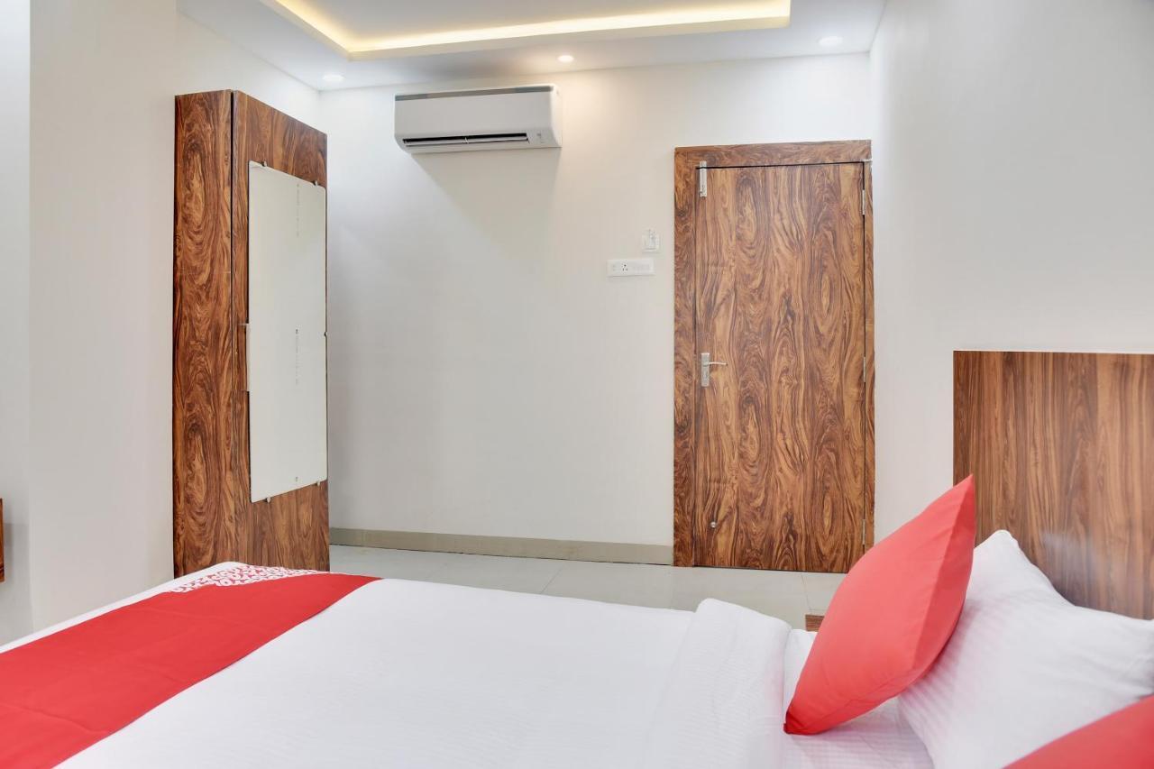Oyo 40146 Hotel Continental Bhopal Eksteriør bilde