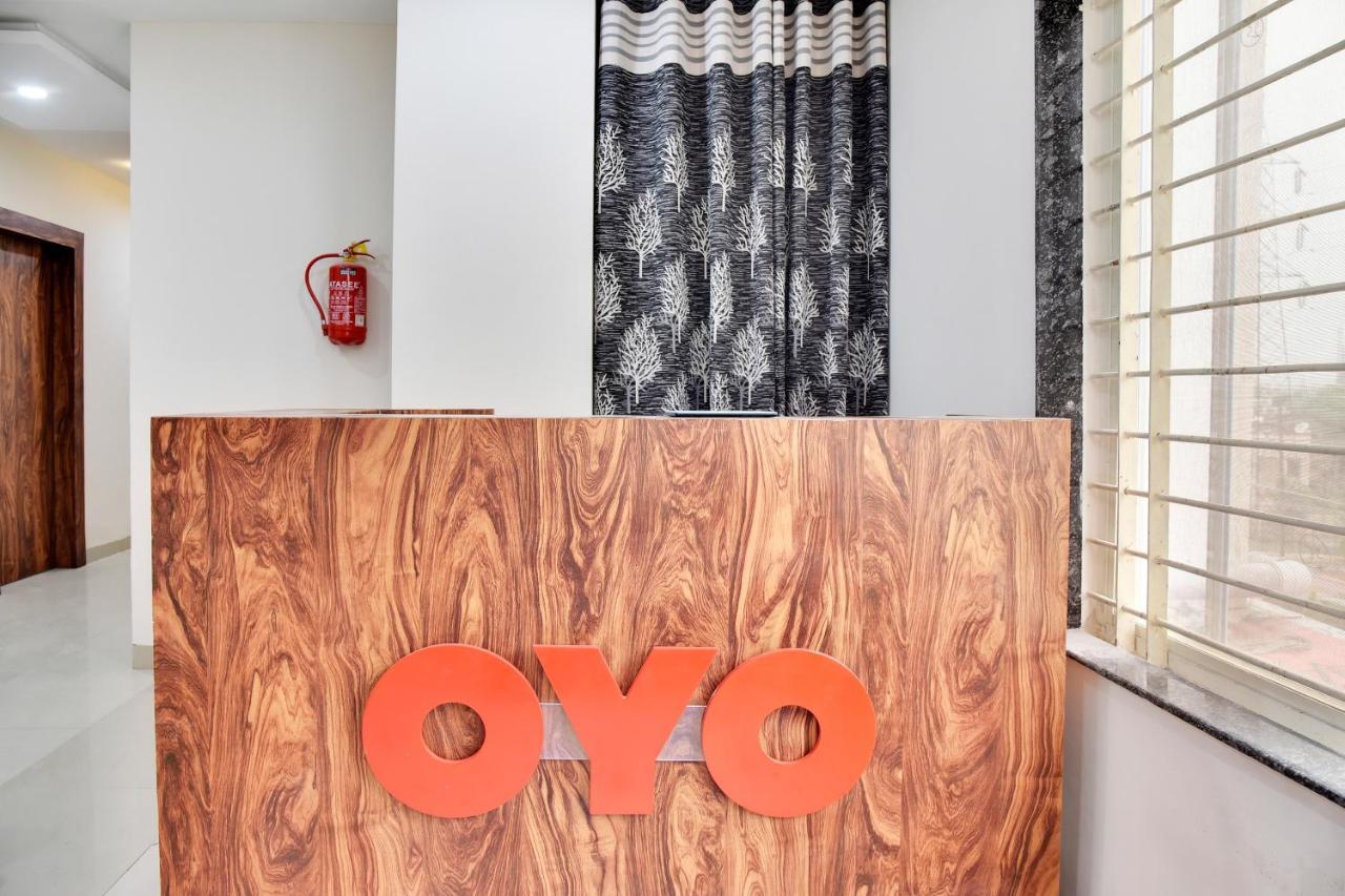 Oyo 40146 Hotel Continental Bhopal Eksteriør bilde