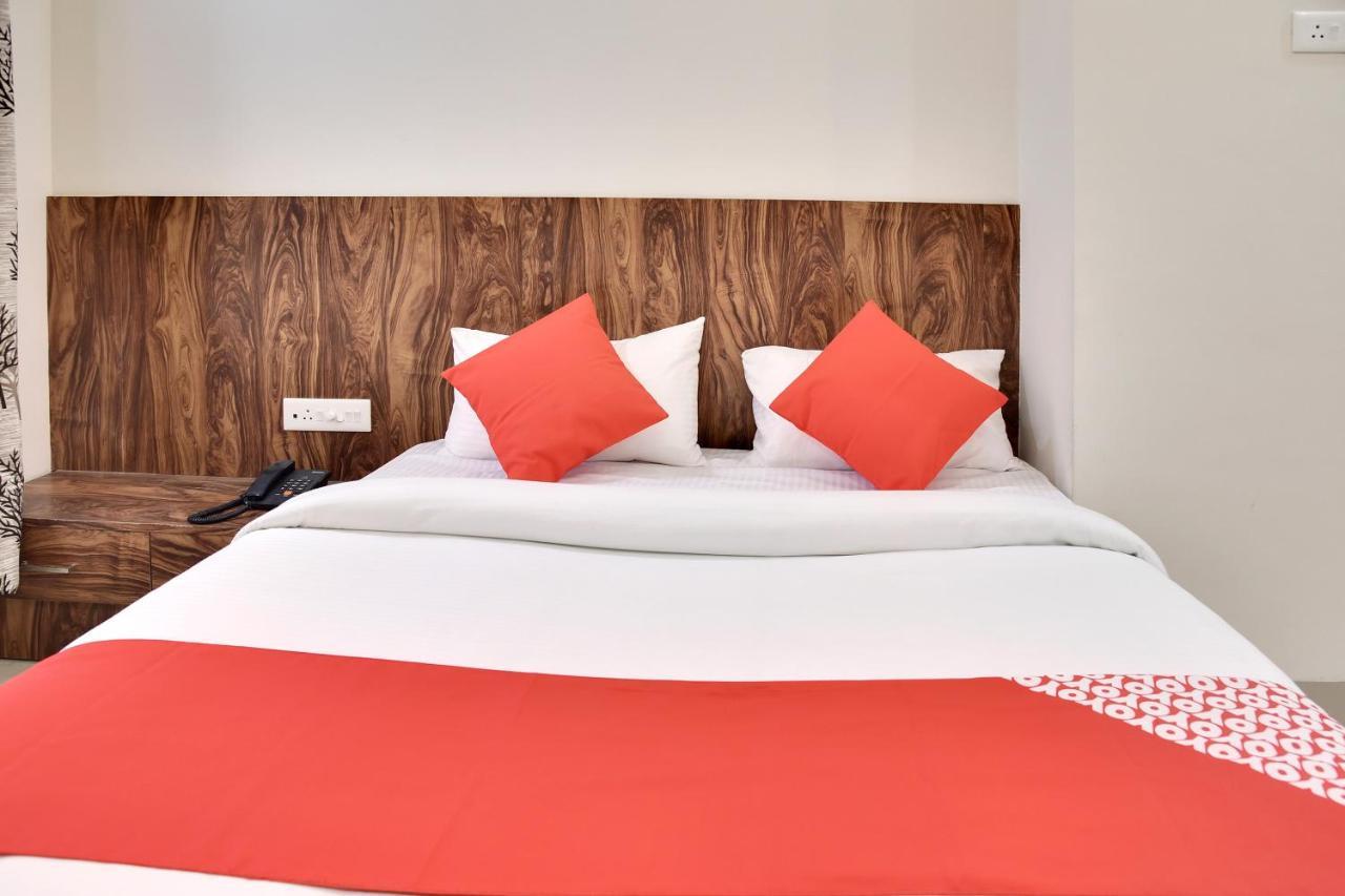 Oyo 40146 Hotel Continental Bhopal Eksteriør bilde