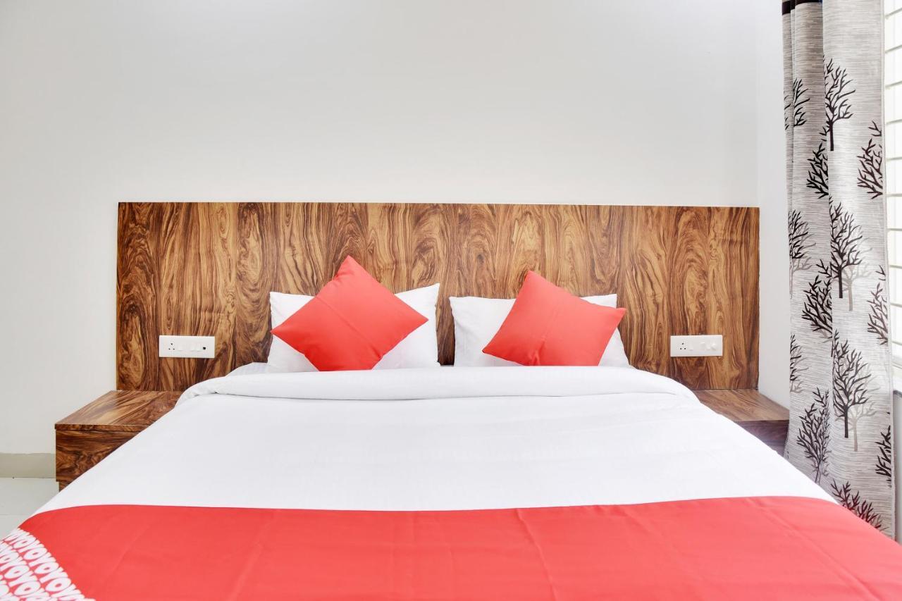 Oyo 40146 Hotel Continental Bhopal Eksteriør bilde